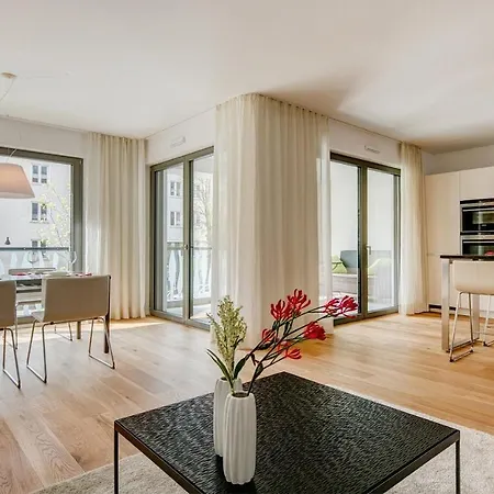 Luxury For Rent Near Goetheplatz Apartmán